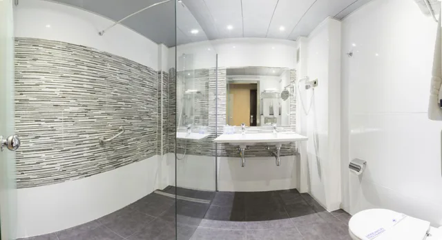 غرفة سوبيريور مفردة بسرير كوين، Hotel Ronda Lesseps 8/10
