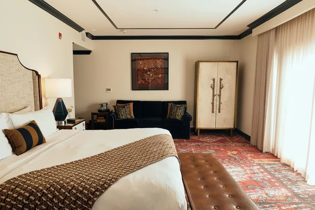 Premier, King Bed, The Oliver Hotel of Oxford 2/6