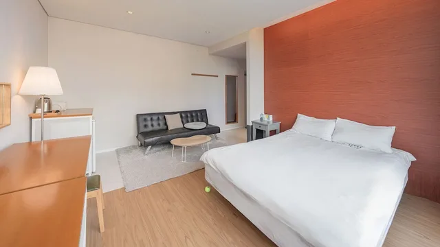 Spa, Double Bed, Lucid M 3/9