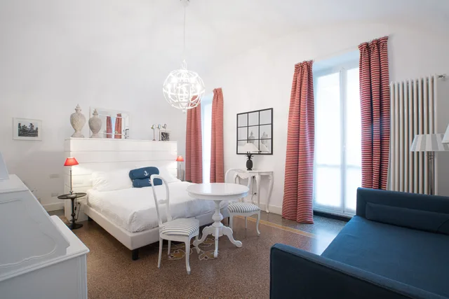 جناح بسرير كينج بإطلالة على البحر بشرفة، Marina Hotel Charming Rooms 6/10