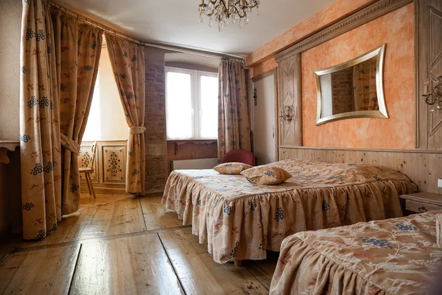 جناح بثلاثة أسرّة، Hotel Saint Martin 4/9