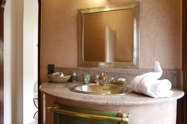 Yasmina, Standard, Double Bed، Riad Daria 3/3
