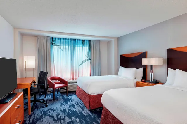 غرفة بسريرين مزدوجين، Fairfield Inn And Suites Indianapolis Downtown 3/6