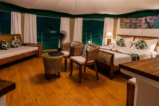 خيمة فاخرة بسرير مزدوج، 4 Rivers Floating Lodge 2/3