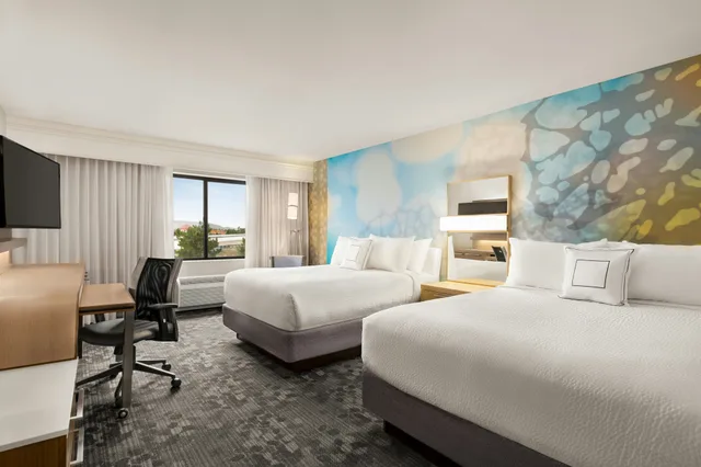 غرفة بسريرين كوين، Courtyard Palmdale 1/2