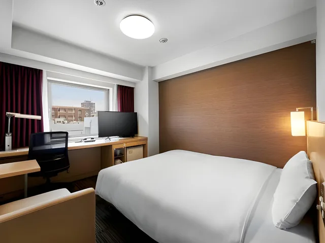 Deluxe, Queen Bed, Smoking, Daiwa Roynet Hotel Sendai 1/2