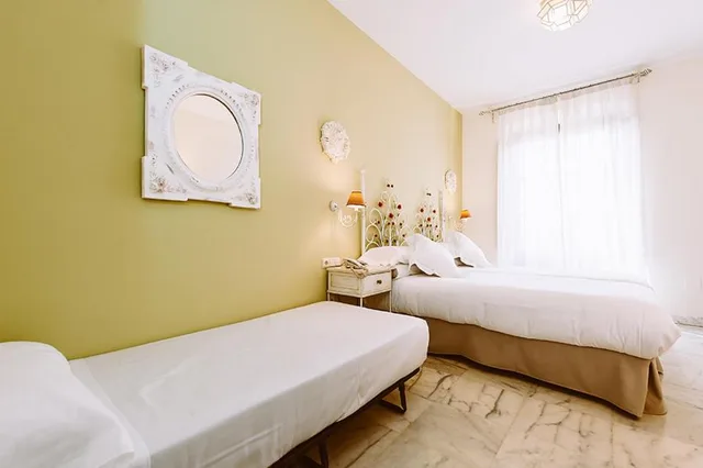 غرفة عائلية، Basic Hotel Dona Manuela 1/2