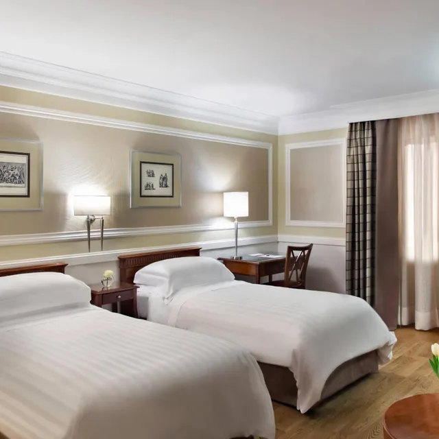 غرفة سوبيريور كبيرة بسريرين منفصلين، Marriott Grand Hotel Flora 1/2