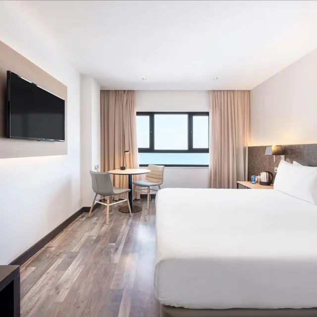 غرفة بريميوم بإطلالة على البحر، Hotel Cadiz Paseo Del Mar Affiliated By Melia 4/10
