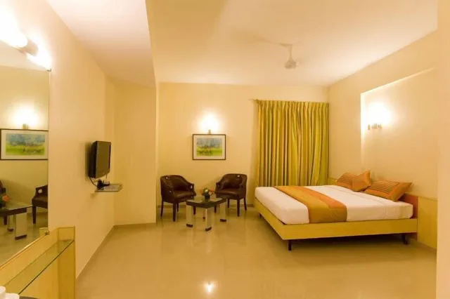 جناح بريميوم بسرير كوين بإطلالة على المدينة بحمام خاص، Pearlsuites 1/2