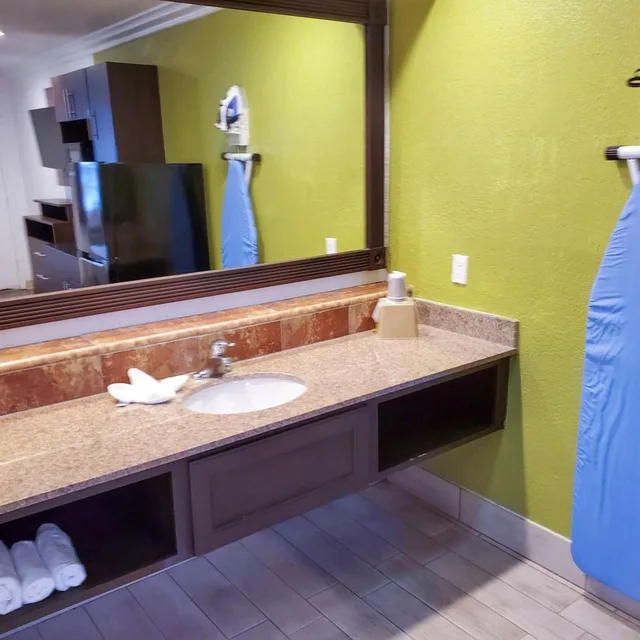 Room, Quadruple, Accessible, Studio6 National City, CA - Naval Base San Diego 7/7