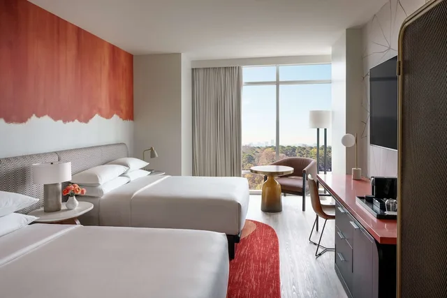 غرفة بسريرين كوين بإطلالة على المدينة في طابق مرتفع، Hyatt Centric Buckhead Atlanta 1/2