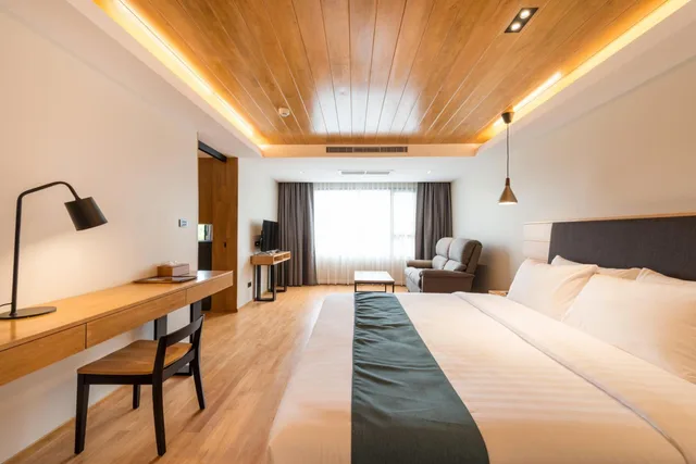 جناح جونيور، Asana Hotel & Residence 1/2
