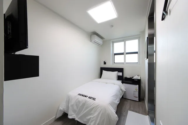 Single, Ekonomy Hotel Incheon 6/11