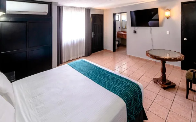 Standard, King Bed, InHouse Select Hacienda Tres Rios 4/10