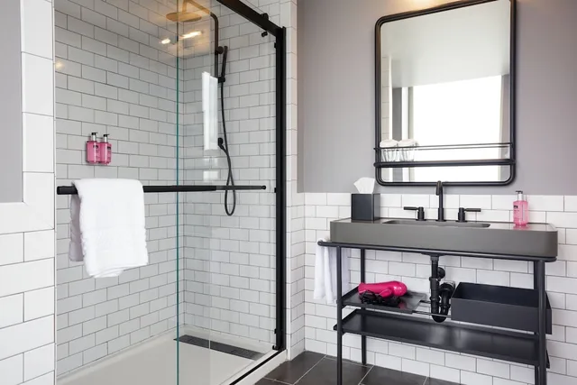 لوفت بسرير فردي لذوي الإعاقة، Moxy Richmond Downtown 4/4