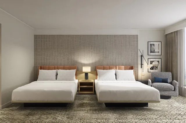 جناح استوديو بسريرين كوين بإطلالة على المسبح بشرفة مع أريكة، Sheraton Virginia Beach Oceanfront Hotel 1/9