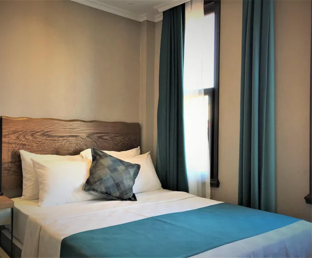 غرفة عائلية بغرفتي نوم، Galatahan Hotel 1/4