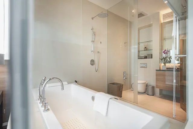 جناح بسرير كينج وسريرين كوين بشرفة بـ3 غرف نوم، MUU Bangkok Hotel 8/10