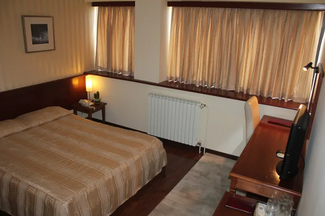 غرفة قياسية بسرير مزدوج بإطلالة على المدينة، Centar Hotel 3/6