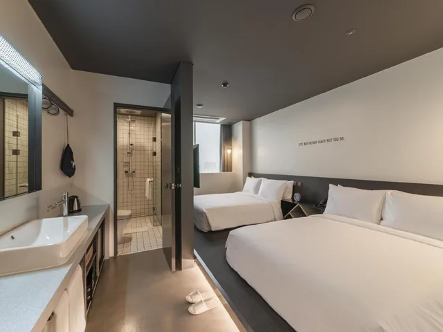 Super, Twin Beds، Hotel Cappuccino 1/2