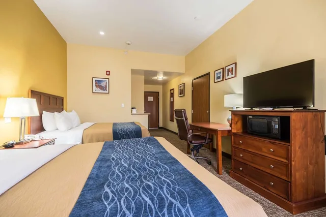 غرفة بسريرين كوين لذوي الإعاقة، Comfort Inn & Suites Cedar City South, UT 2/4