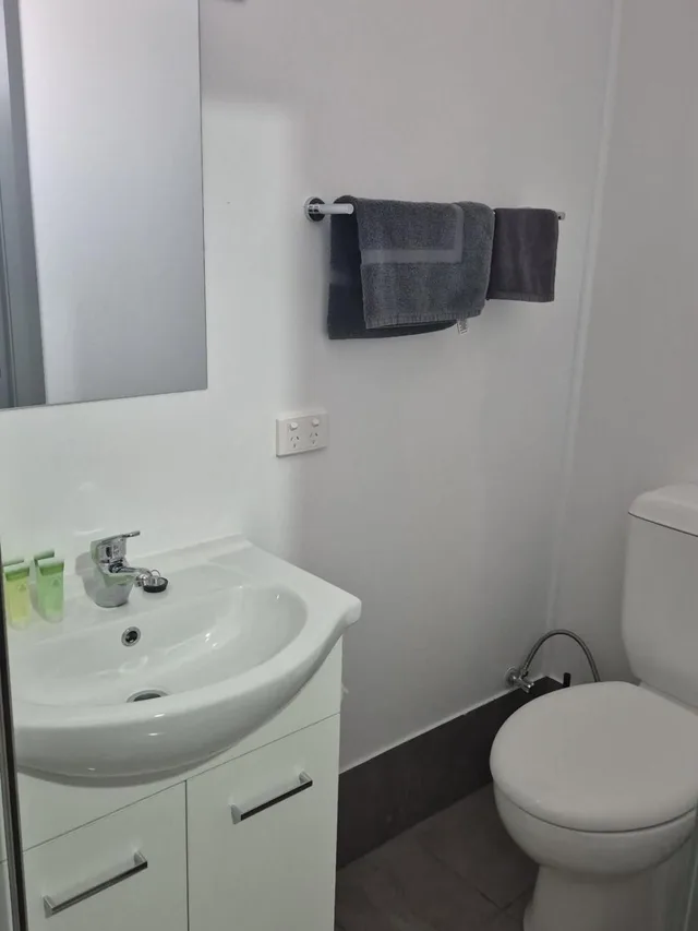 استوديو بسرير كوين، Broken Hill Tourist Lodge 4/9