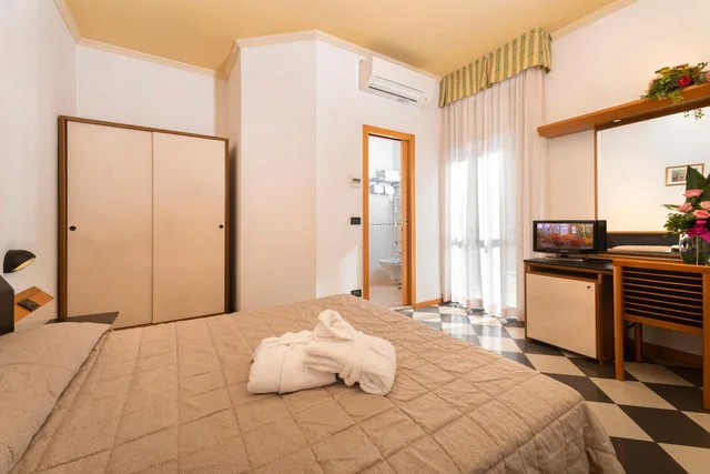 غرفة بسرير مزدوج أو سريرين منفصلين، Hotel Villa Luigia 1/4