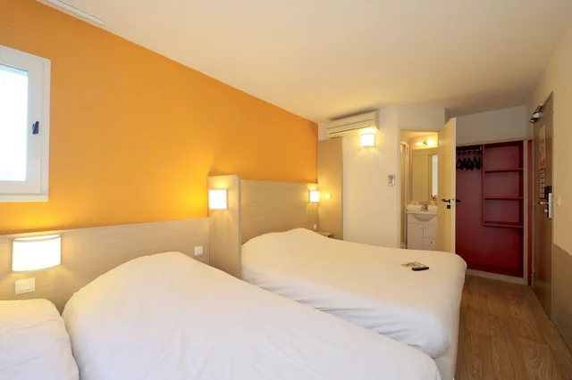 غرفة رباعية، Hotel Kennedy Parc Des Expositions 4/7