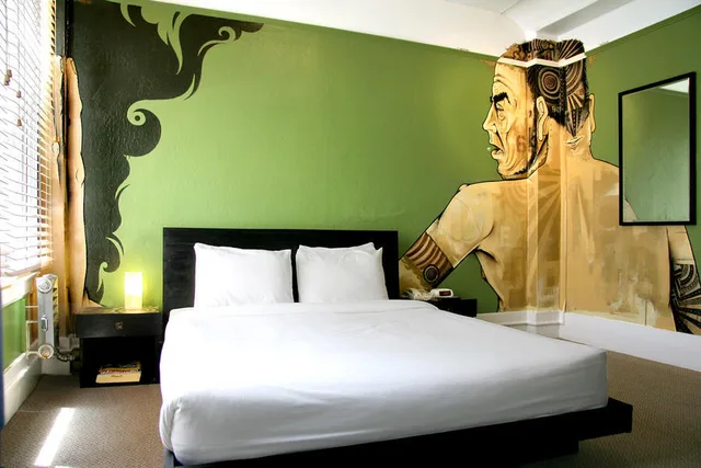 غرفة قياسية بسرير كوين، Hotel Des Arts 5/10