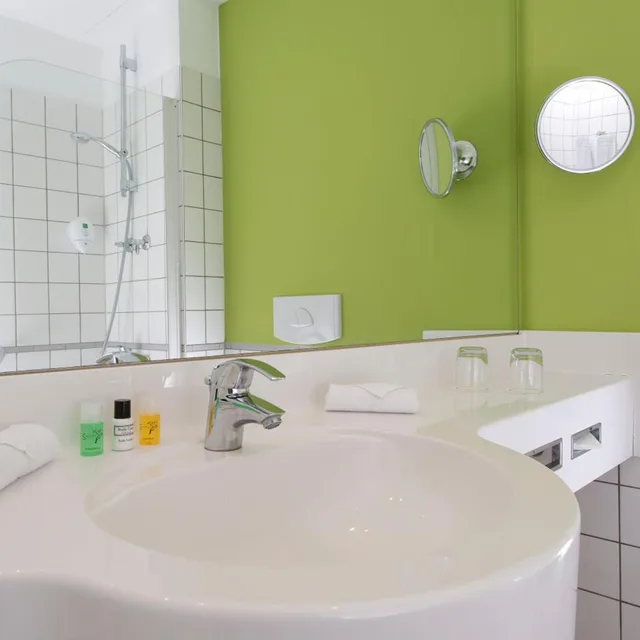 غرفة قياسية بسرير كينج، Wyndham Garden Dusseldorf City Centre Konigsallee 7/8