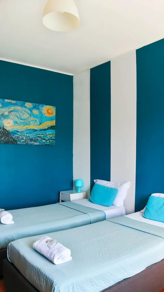 غرفة بسرير مزدوج أو سريرين منفصلين بحمام مشترك، B&B I Am Here Gioia 71 2/5