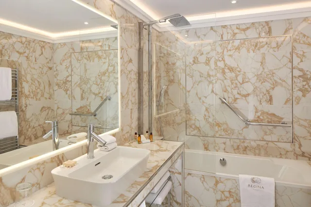 غرفة بريستيج بسرير مزدوج، Hotel Regina Louvre 10/10