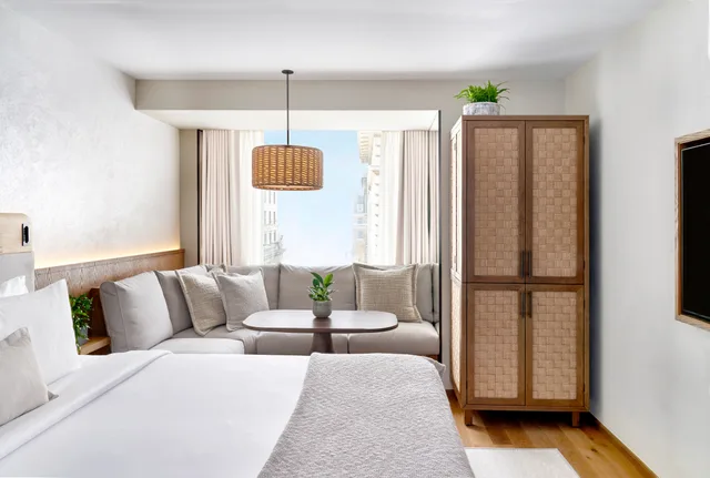 Lounge, King Bed، 1 Hotel Mayfair 4/5
