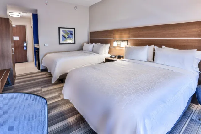 جناح بسرير مزدوج، Holiday Inn Express & Suites Nashville Metrocenter Downtown 2/10