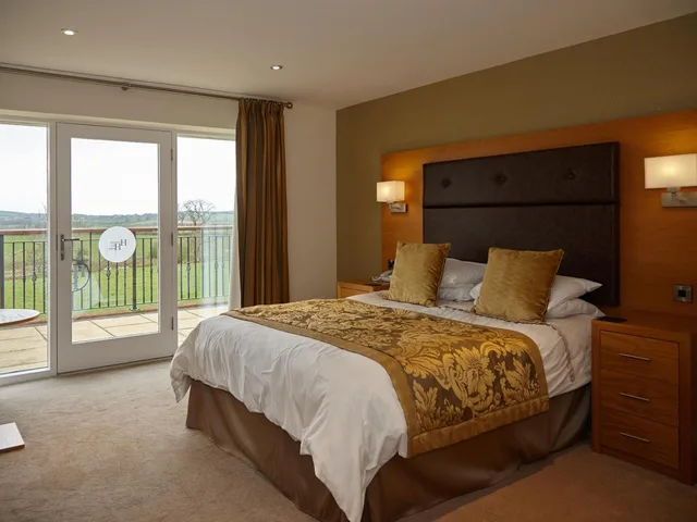غرفة ديلوكس بسرير مزدوج بشرفة، Hundith Hill Hotel 1/6