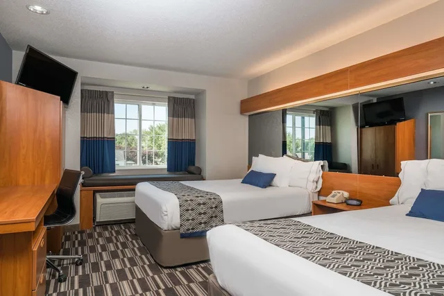 Standard, 2 Queen Beds, Microtel Inn & Suites by Wyndham Springfield, MN 1/2