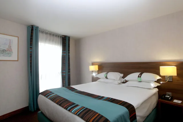 Suite, Multiple Beds، Holiday Inn Paris - Montmartre 2/9
