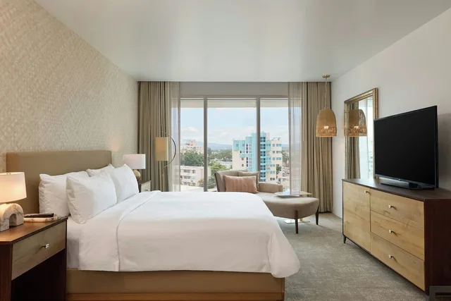 شقة بسرير كينج لذوي الإعاقة، Casa Costera, Isla Verde Beach, Apartments by Marriott Bonvoy 1/3
