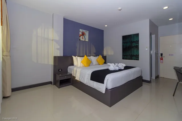 Deluxe, Double Bed, Pool Access، MODERN LIVING HOTEL 7/10