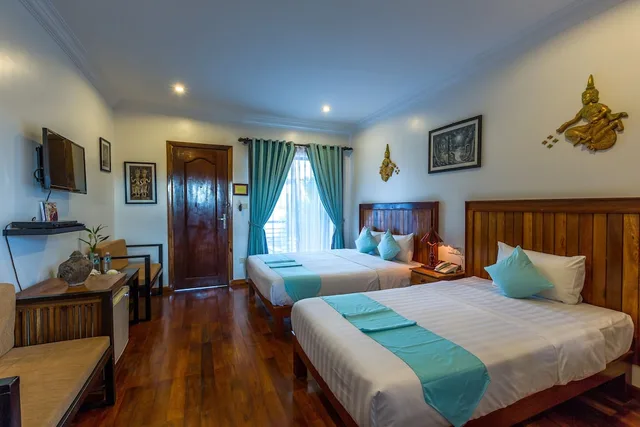غرفة ديلوكس ثلاثية بإطلالة على المسبح بغرفة نوم واحدة، Asanak D'angkor Boutique Hotel 9/10