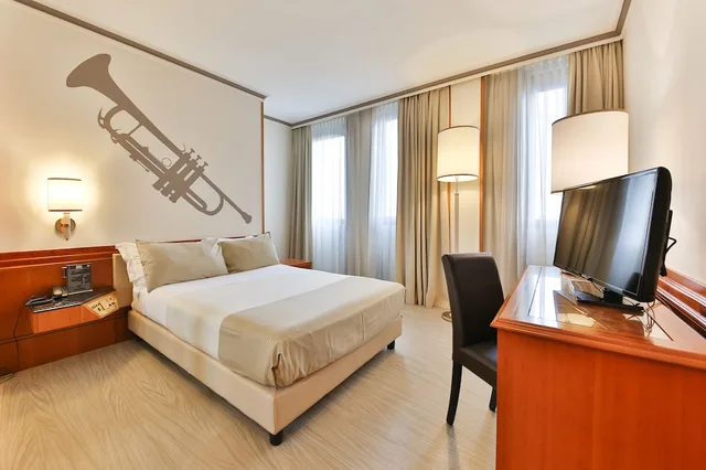 Classic, King Bed, Hotel Leon d Oro 5/6