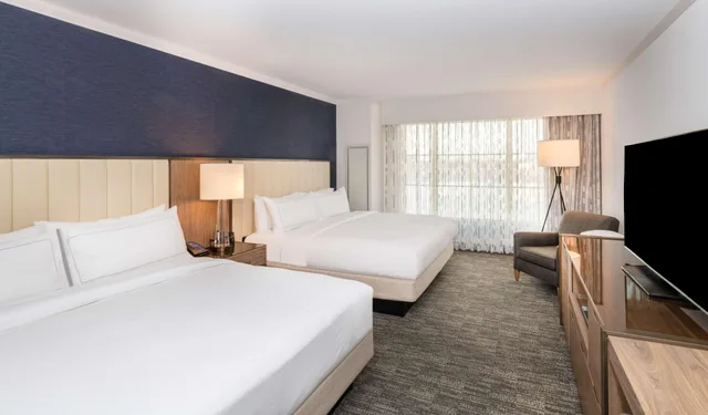 غرفة بسريرين كوين، Hilton Columbus Polaris 1/2