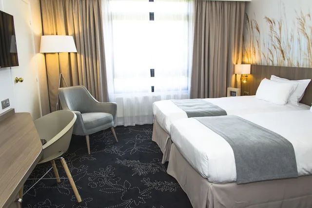 غرفة قياسية بسريرين منفصلين، Holiday Inn Calais - Coquelles 3/9