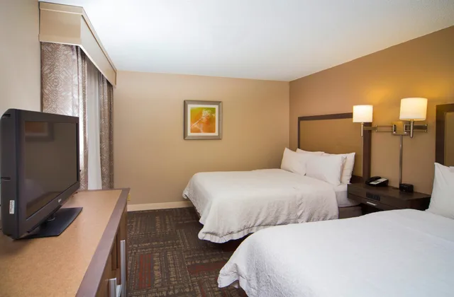 Suite, 2 Queen Beds, Hampton Inn and Suites Valdosta Conference Center 1/3