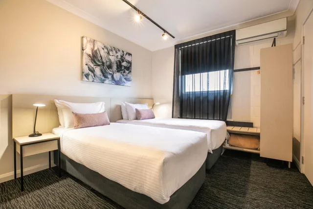 غرفة عائلية بغرفتي نوم، Hendon Hotel 4/10