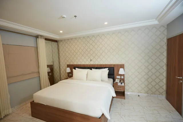 جناح تنفيذي بسرير كينج بغرفتي نوم، Belanova Apartments & Suites 1/1