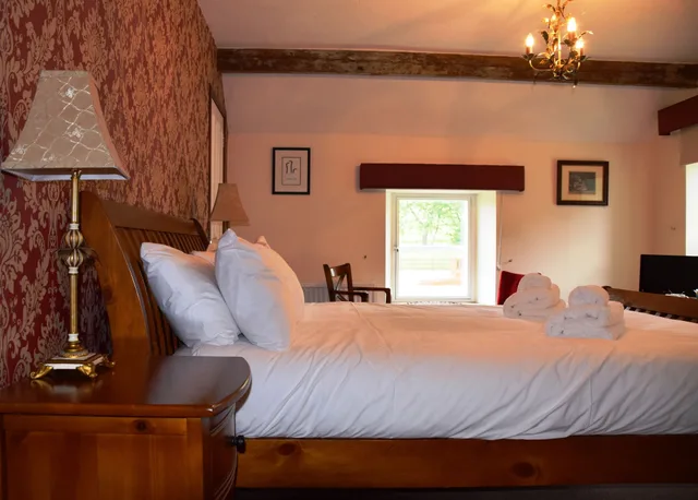 فيلا بسريرين منفصلين وسريرين كينج بـ4 غرف نوم، Saplinbrae Hotel And Lodges 4/8