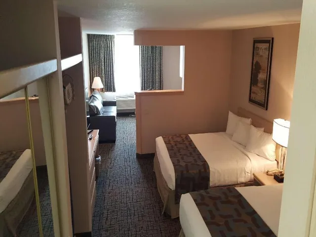 Mini, Suite, 2 Queen Beds، Shilo Inn Suites Elko 1/1