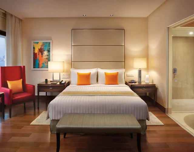 غرفة فاخرة بسرير كينج، The Oberoi Mumbai 2/7